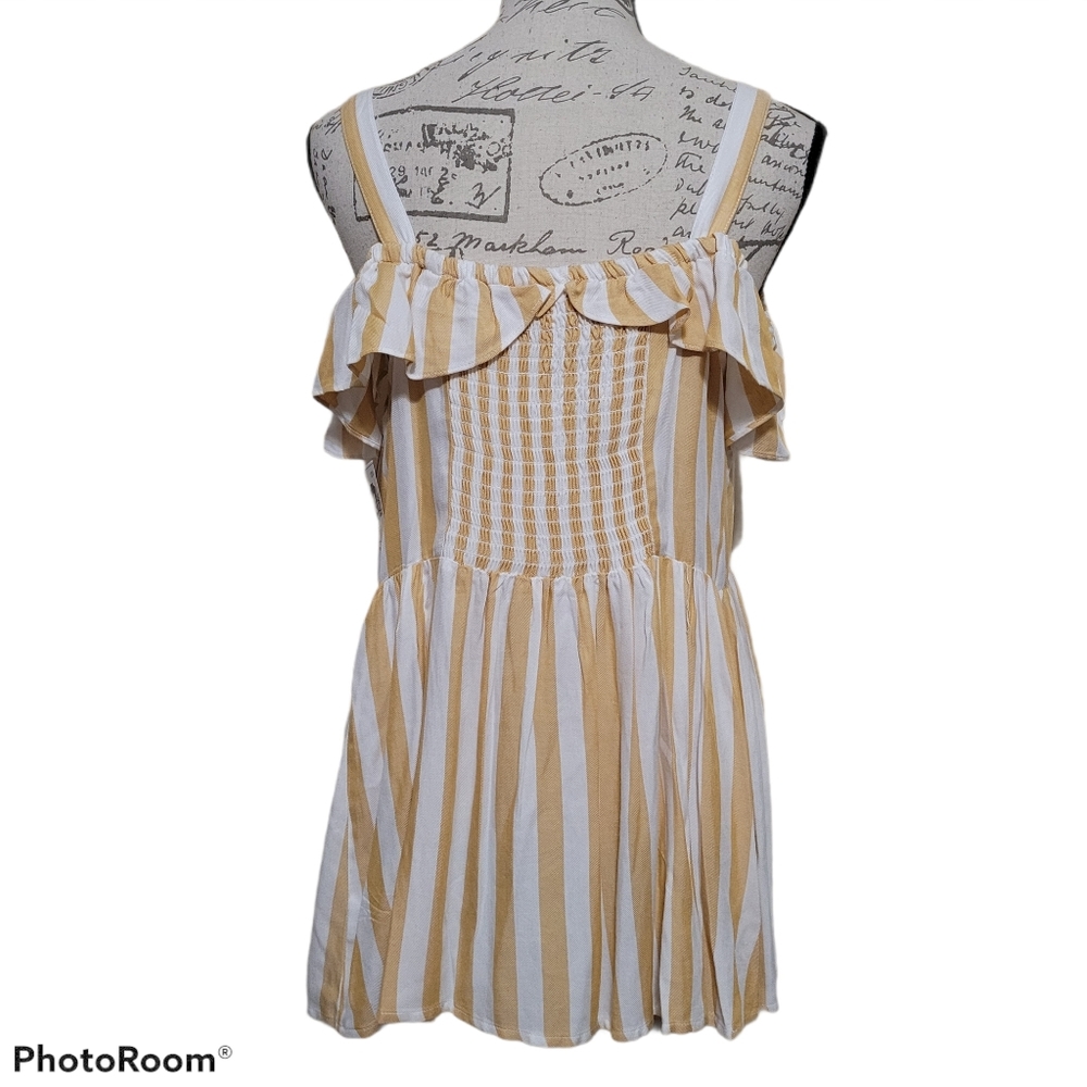 Isabel Maternity Off Shoulder Ruffle Tops! - Picture 3 of 8
